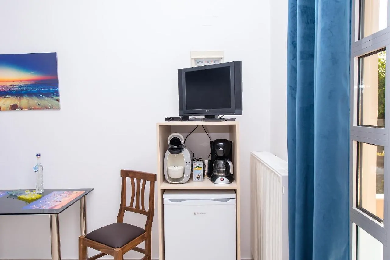 Studio Flower Skalanion Apartment